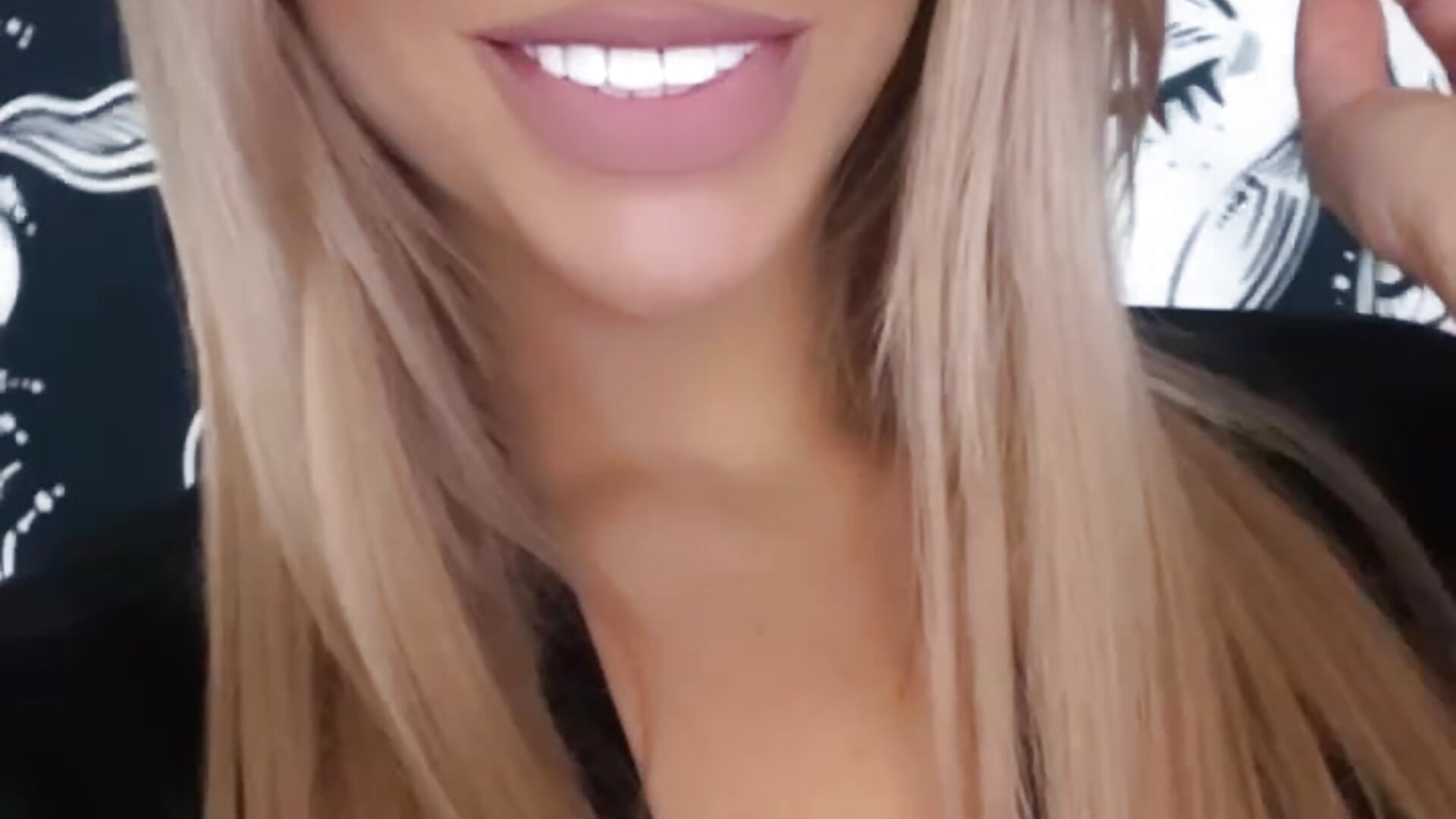 7bf17cb2ffe64f599507d6e23279d1fd - Video von Lorehottie Cam-Model