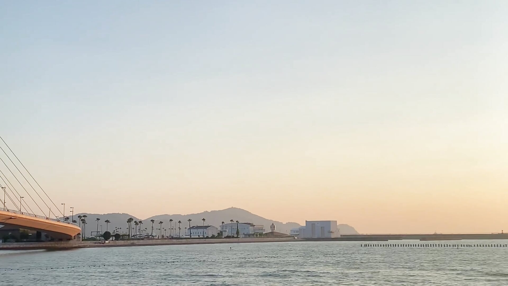 りかの夏休み🥰𝐬𝐮𝐧𝐬𝐞𝐭🌅－カメラキャストのRika_v_vの動画