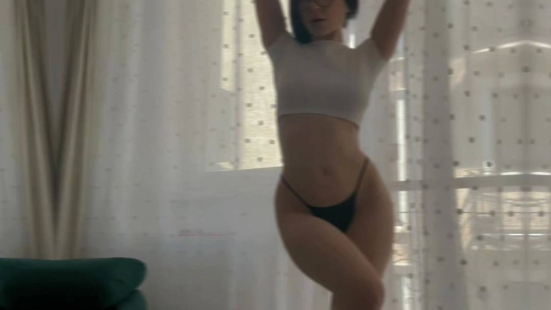😝 - video by IvyNoirr cam model