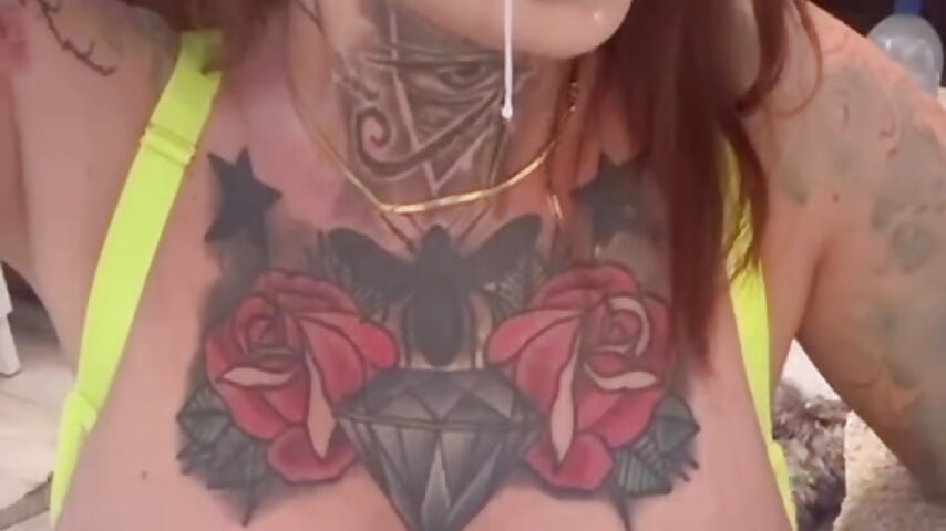 Deepthroat 27cm dildo fuck pussy ,squirt and taste squirt – video od webkamerové modelky krysstal003