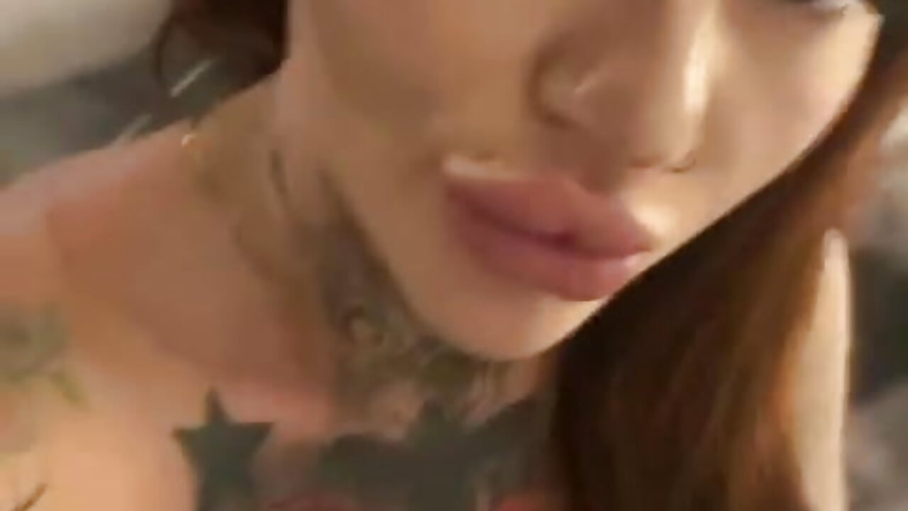 Pov blowjob all naked – video od webkamerové modelky krysstal003