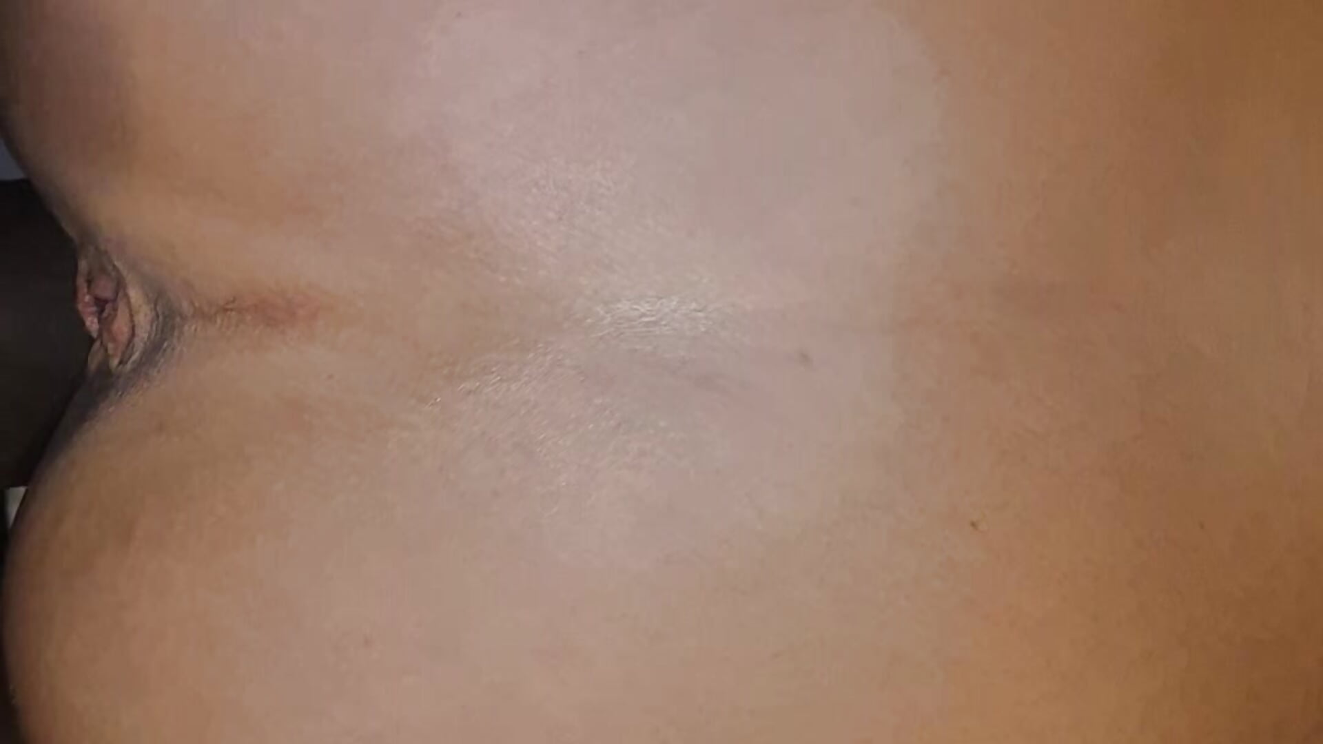 Enorme polla en su coño