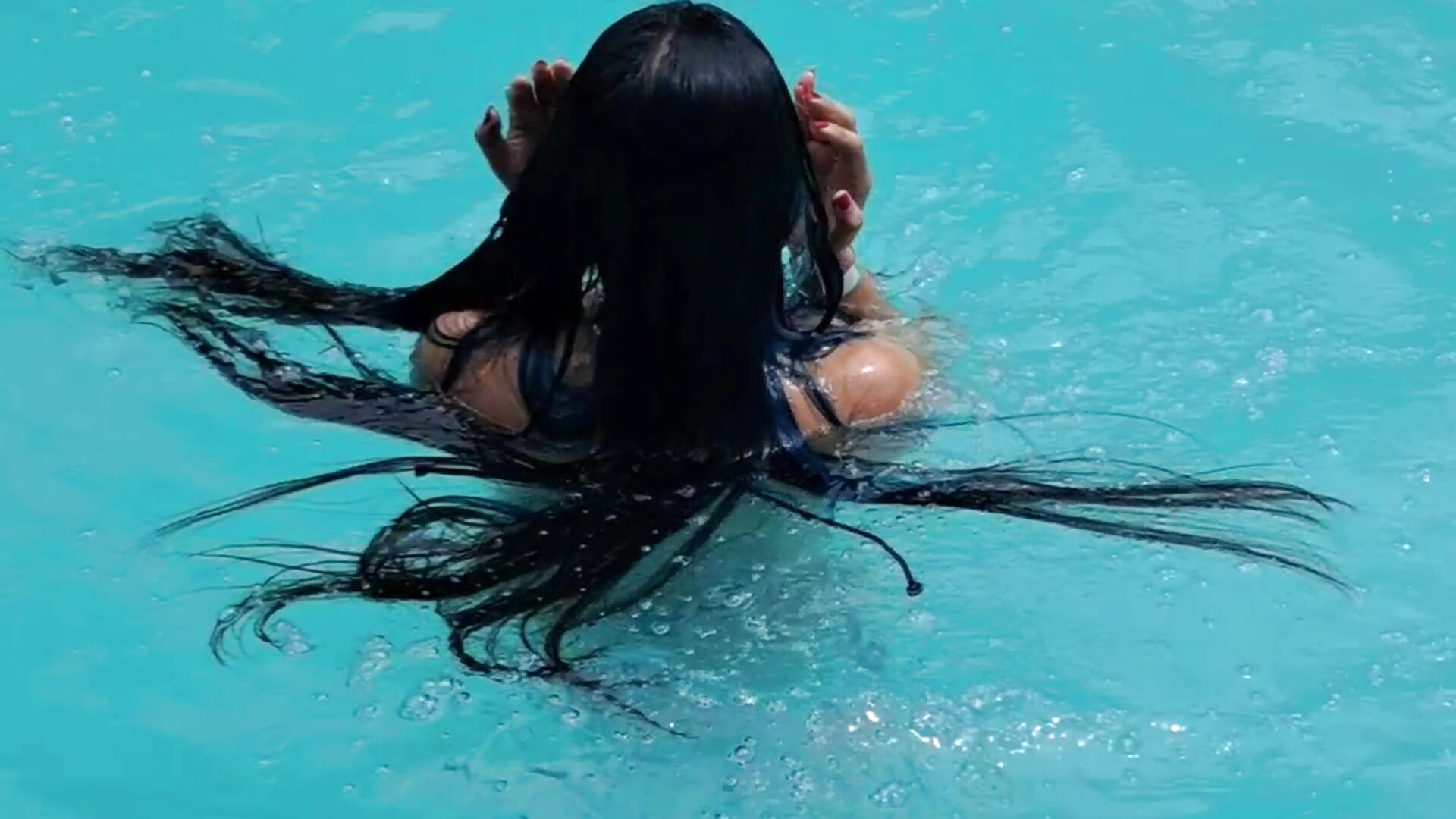 Pool Day - video by Lune_Claire cam model