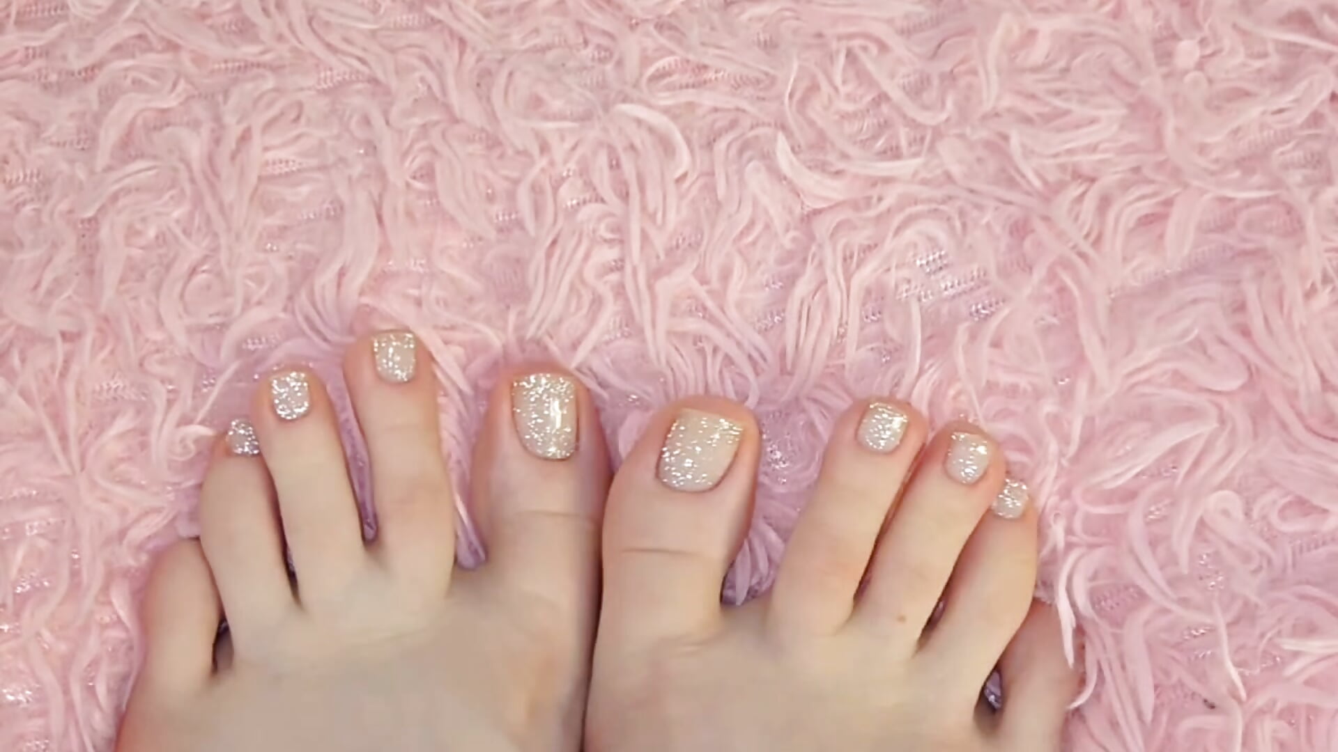a new pedicure. sparkling－カメラキャストのColleen_Blakeの動画