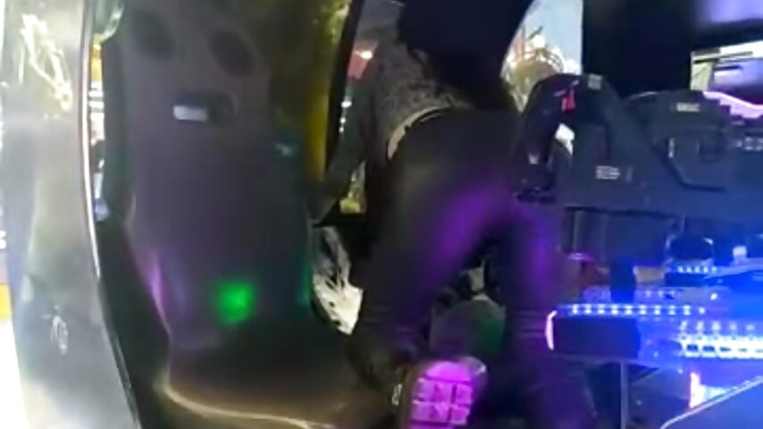 Can you imagine finger My pussy here? 💦🫦 - Vídeo de Lila_Desiree, modelo de vídeos