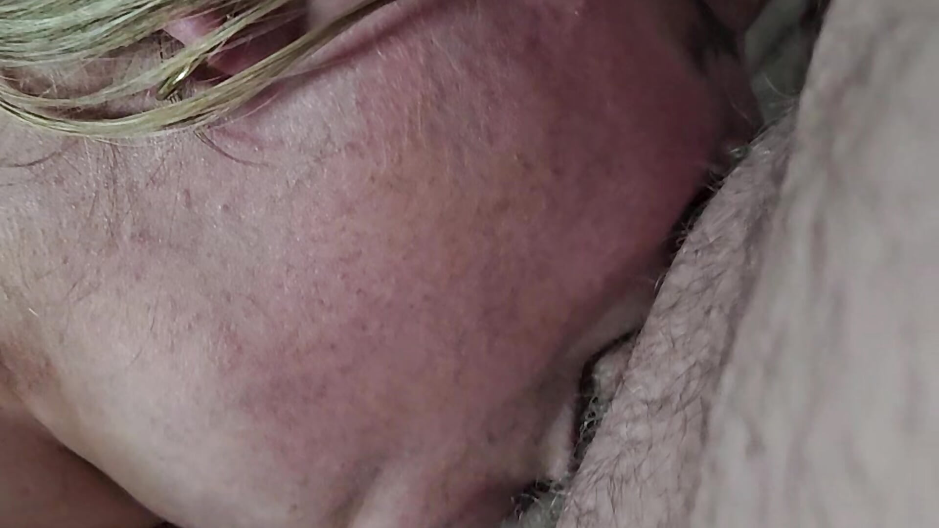 Wife sucking my cock - video di Come4fun25 modella di cam