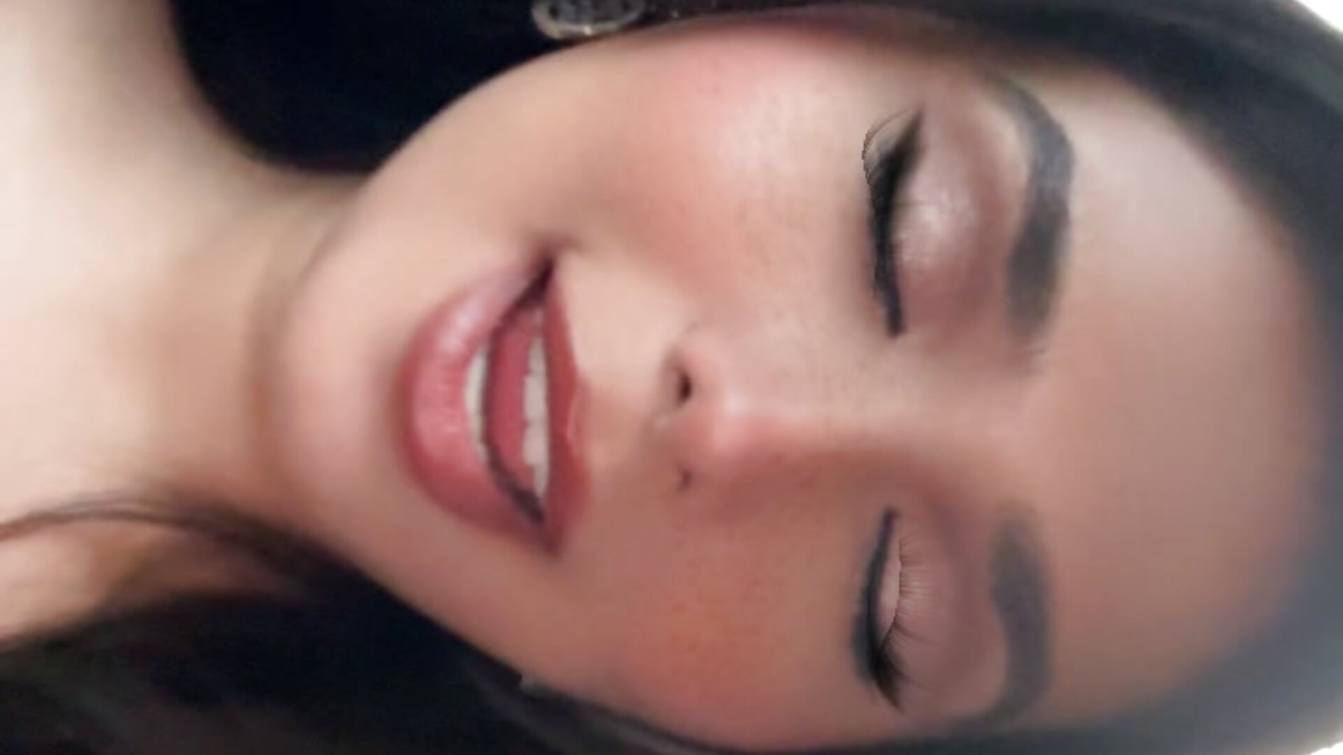 😝