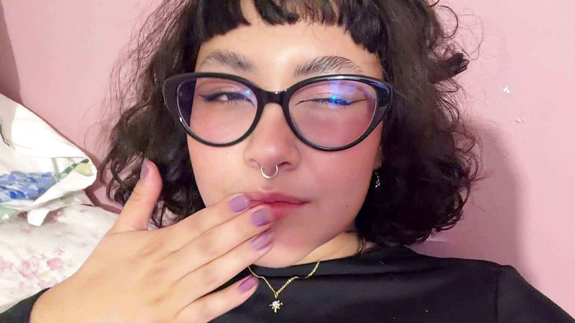 Welcome ☺️☺️ – video modela na kameri Akira-fudo