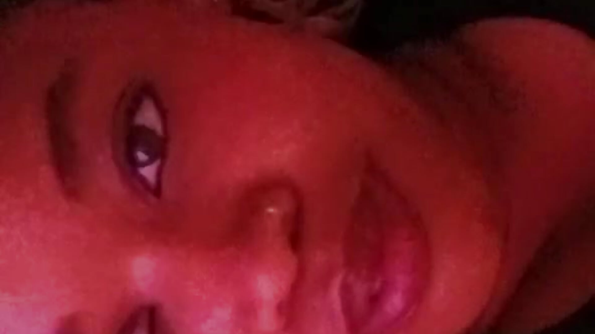 Do You Like What You See? - video di SashaWilde modella di cam