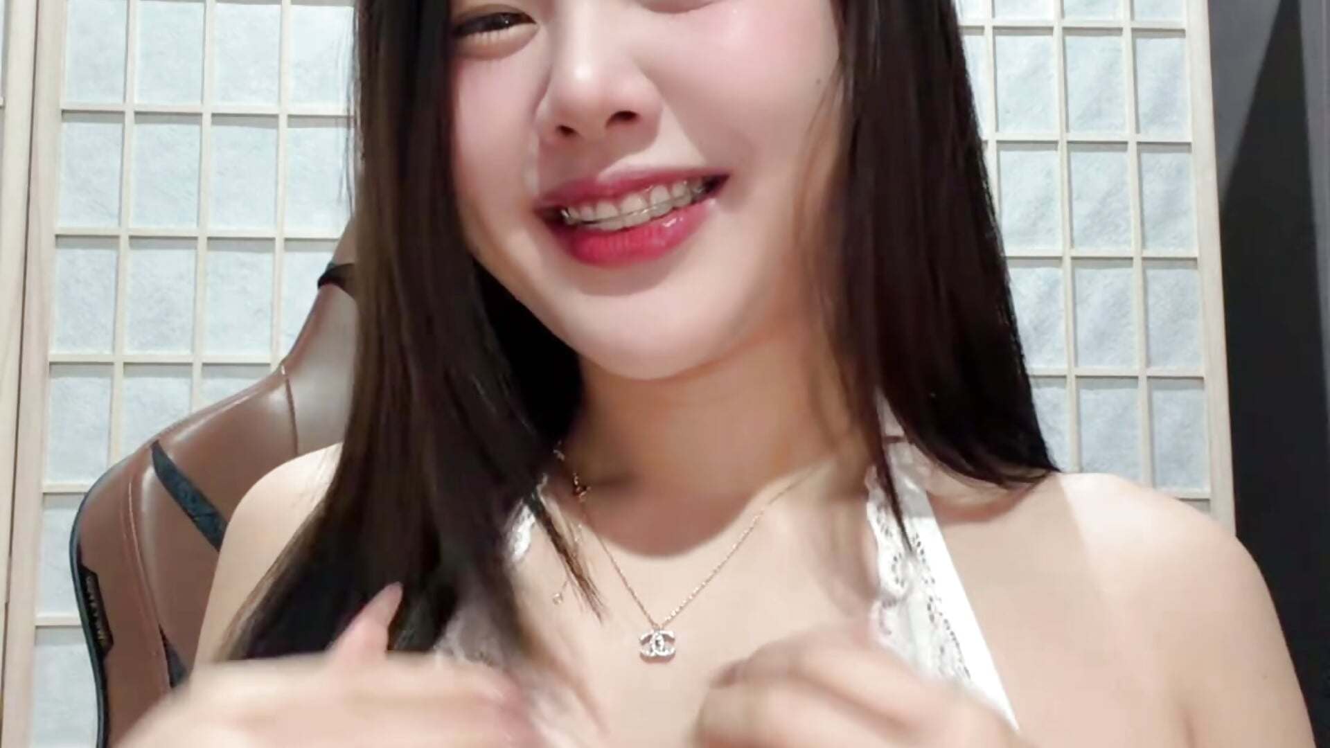 นมมม - video van nenechuchu cam-model