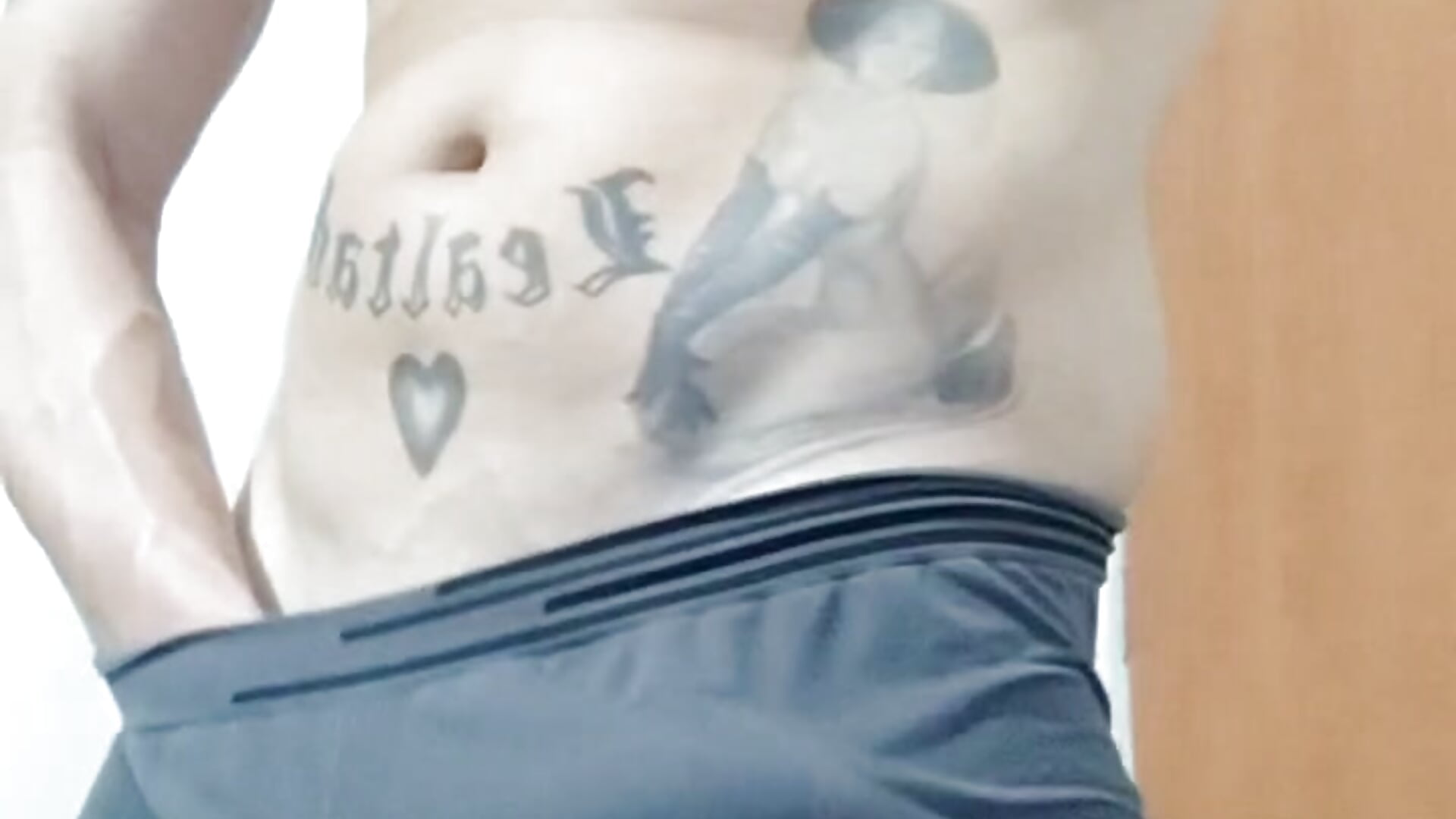 1000077504 - Vídeo de Giricotta, modelo de vídeos