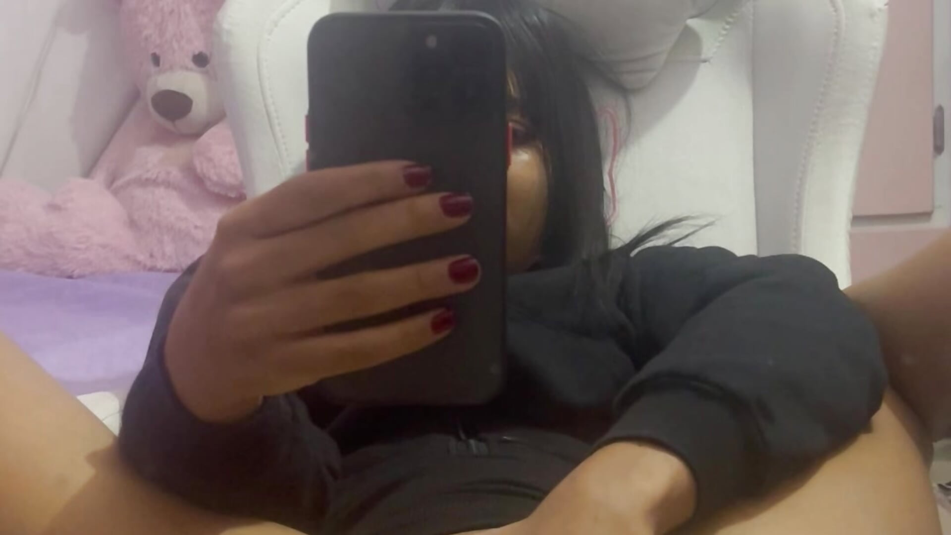 Squirt in the mirror 🪞💦 - video by Geralllll cam model