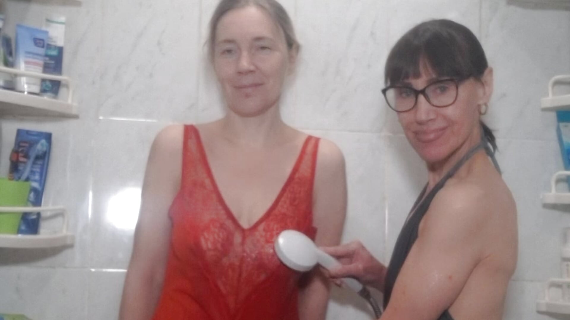 Shower - vidéo du modèle de showcams Pepper_mur
