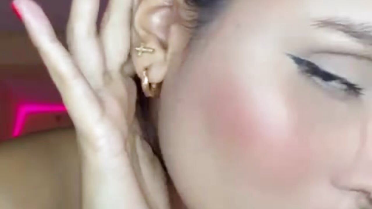 Look guys! - video od modelky/modela Aliison_Smith