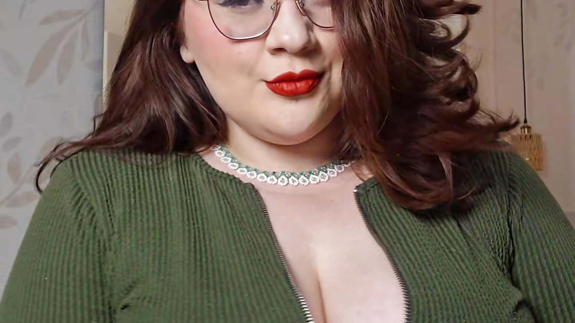 Look at my new bra! - MartinaGuzmann adlı kamera modelinin videosu
