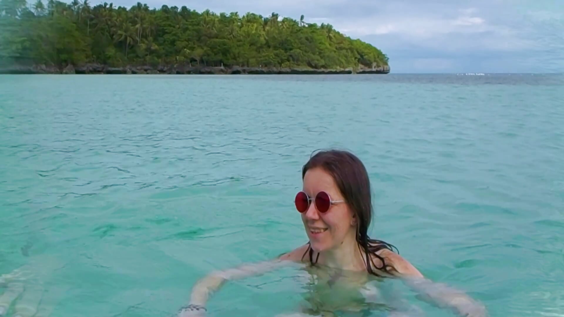 Philippine Sea - video by JoyBlow18 cam model