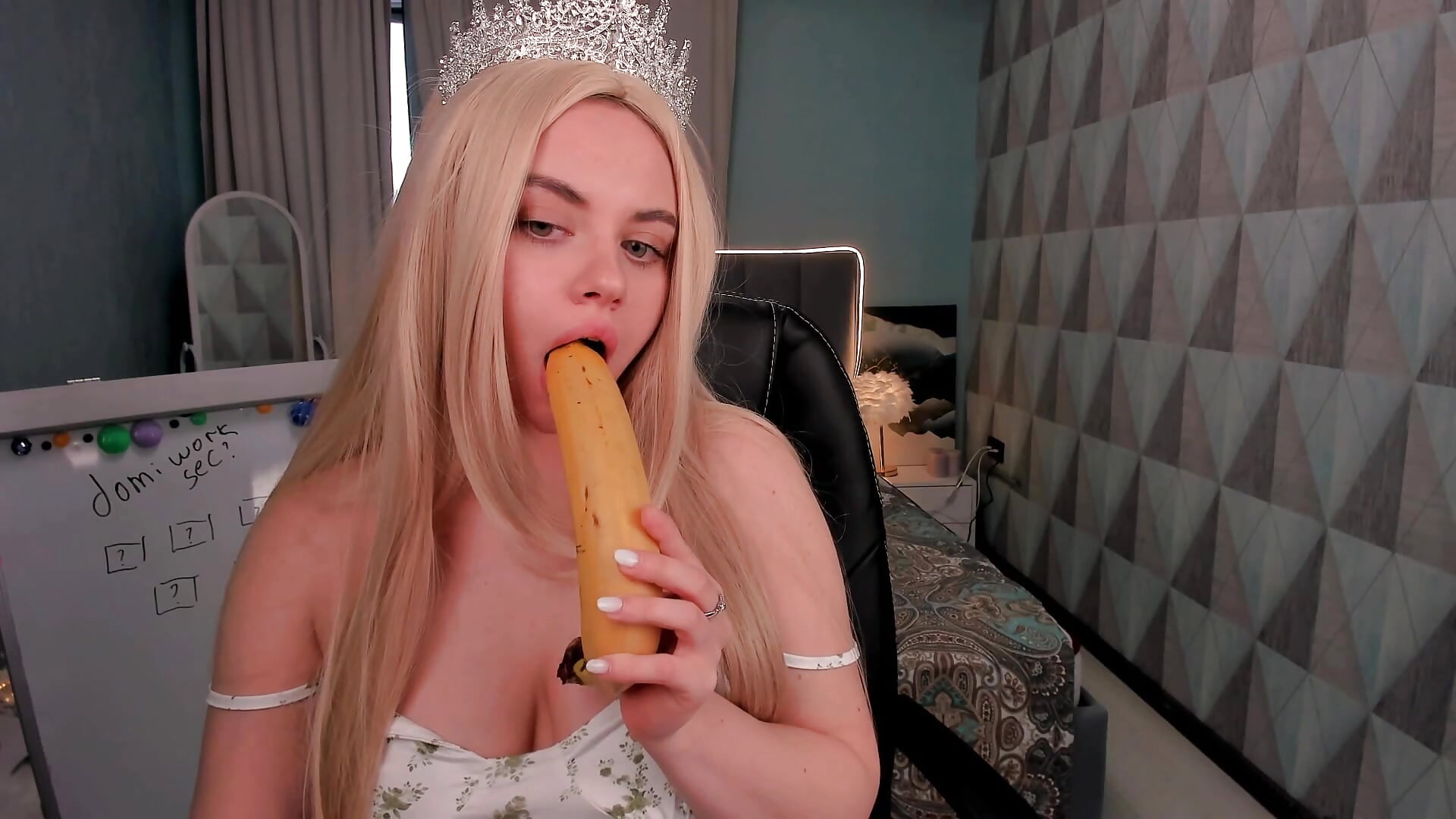 TO SWALLOW COMPLETELY - video by Charming_Stasya cam model