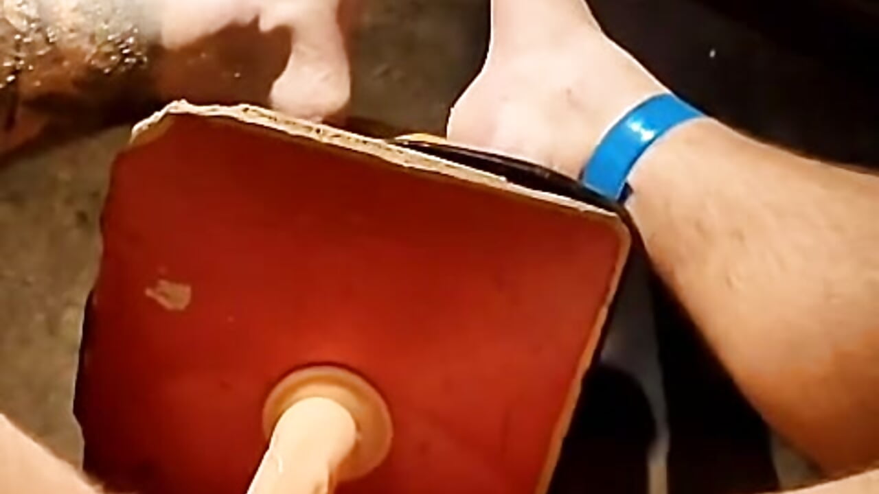 Szukam Studia do którego mogę dołączyć jako Darmowy Model. – video od webkamerové modelky JanuszekFREE