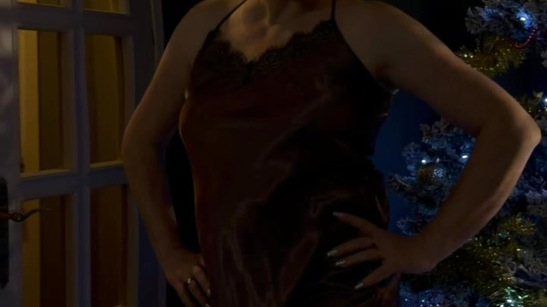 Christmas is the best time for a warm and homely. It's time for gifts and festive fuss - Video von Nika_Smit Cam-Model