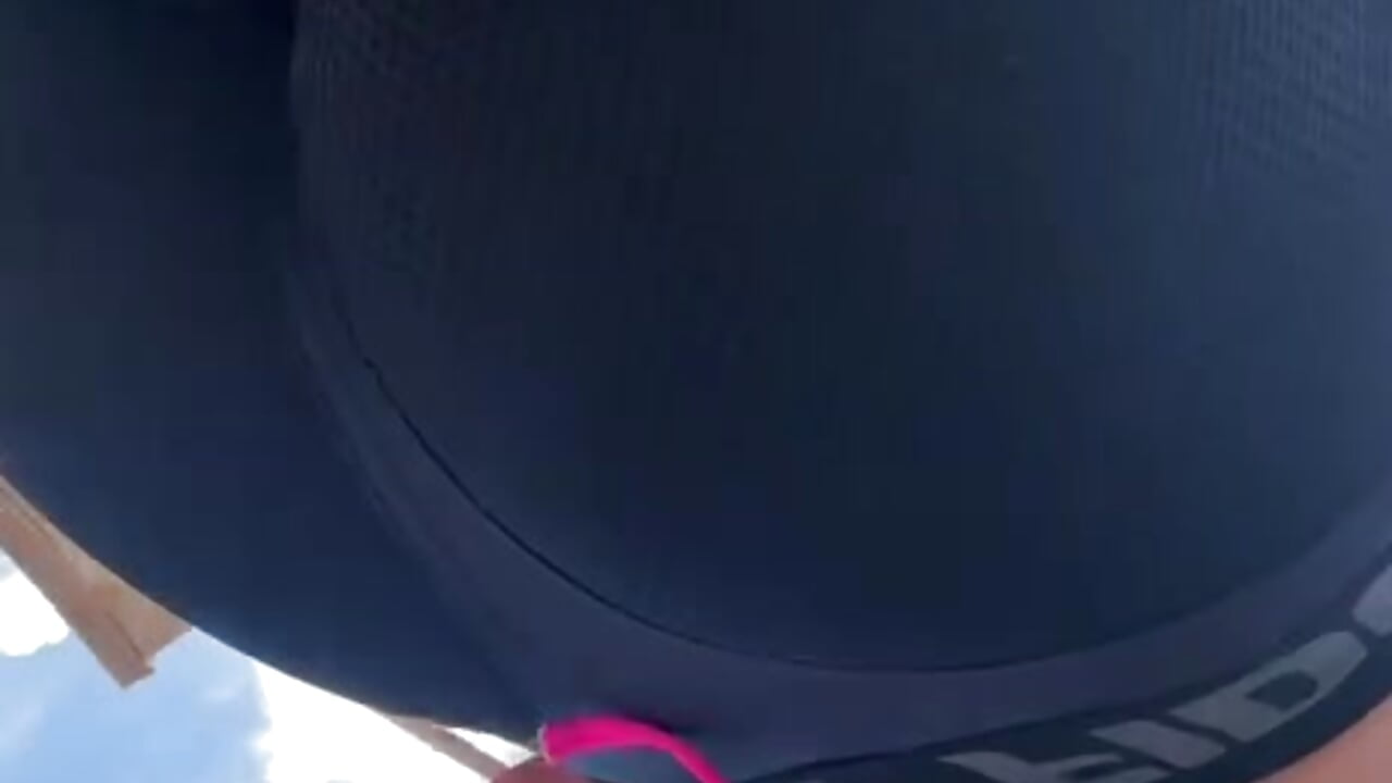 the sound of the sea, a sunny day, a butt in shorts - فيديو من Megan_Kira موديل الكام