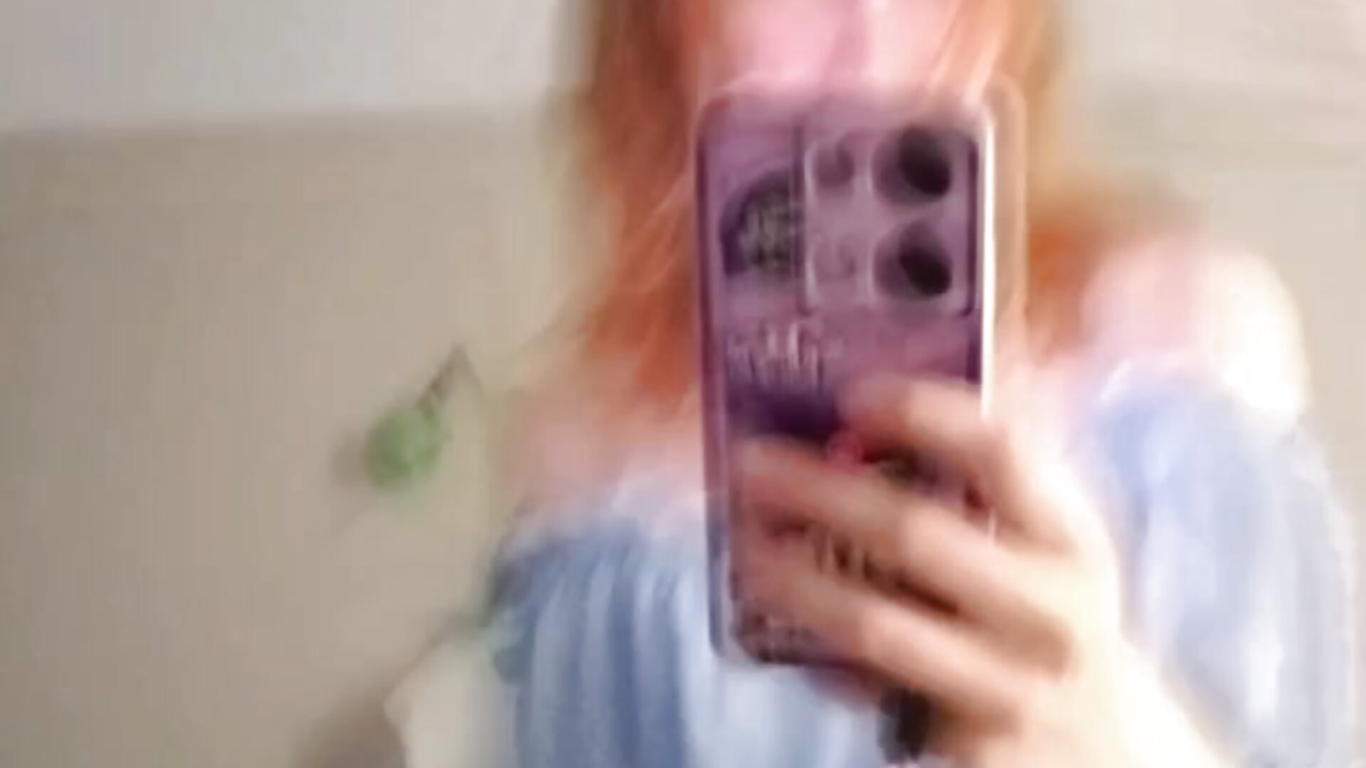 Would you like to see my dress collection? - video by KeeleyCreswell cam model