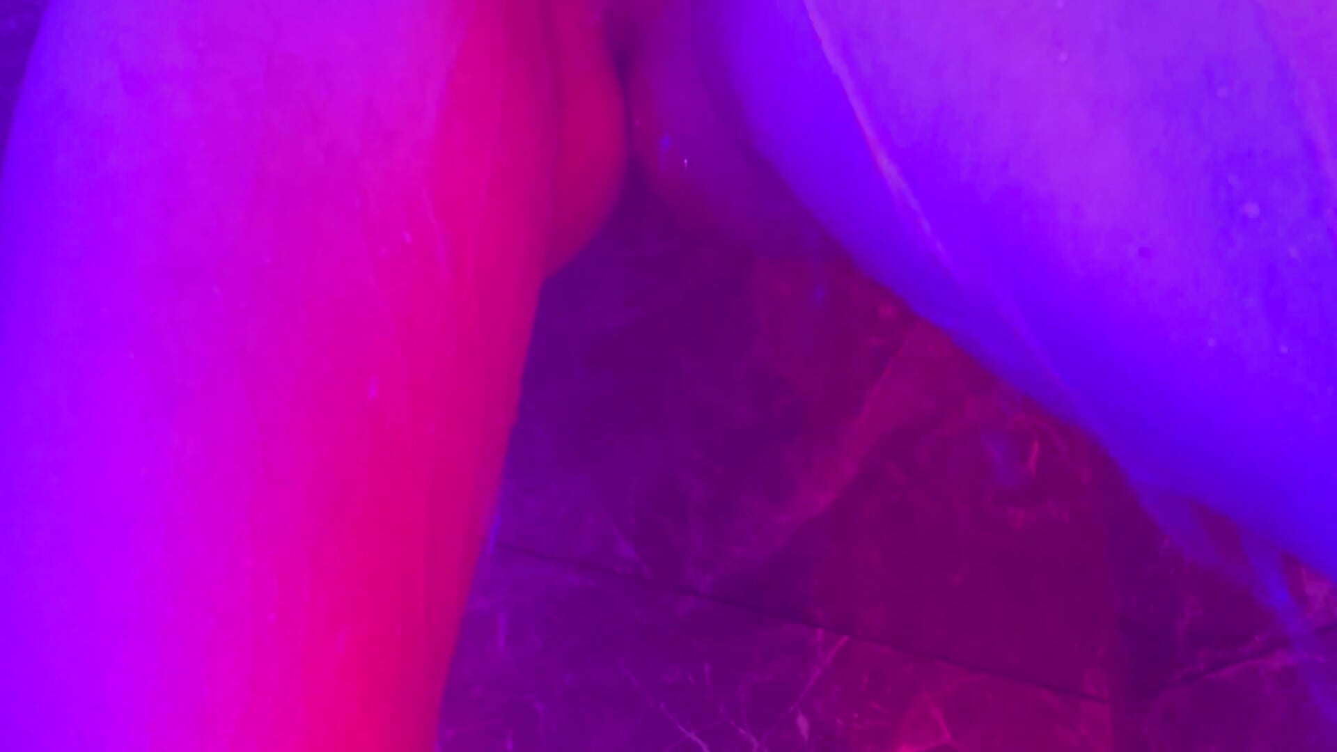 All Clean 🧼 but Still Dirty 😈 - video van lady_curls cam-model