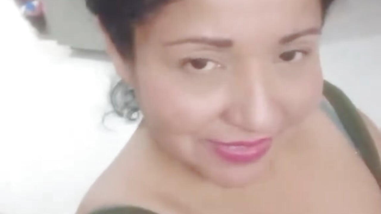 hola - video oleh model kamera maryluznasty