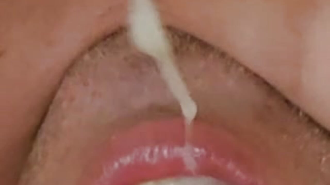 cum in  mouth 2 - 20250825 - video by tomtom9179 cam model