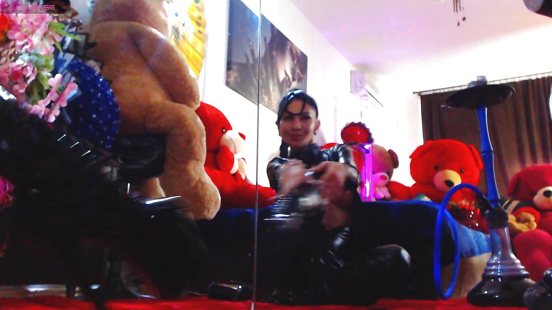 Full leather outfit and show - video by EvelynAisha cam model
