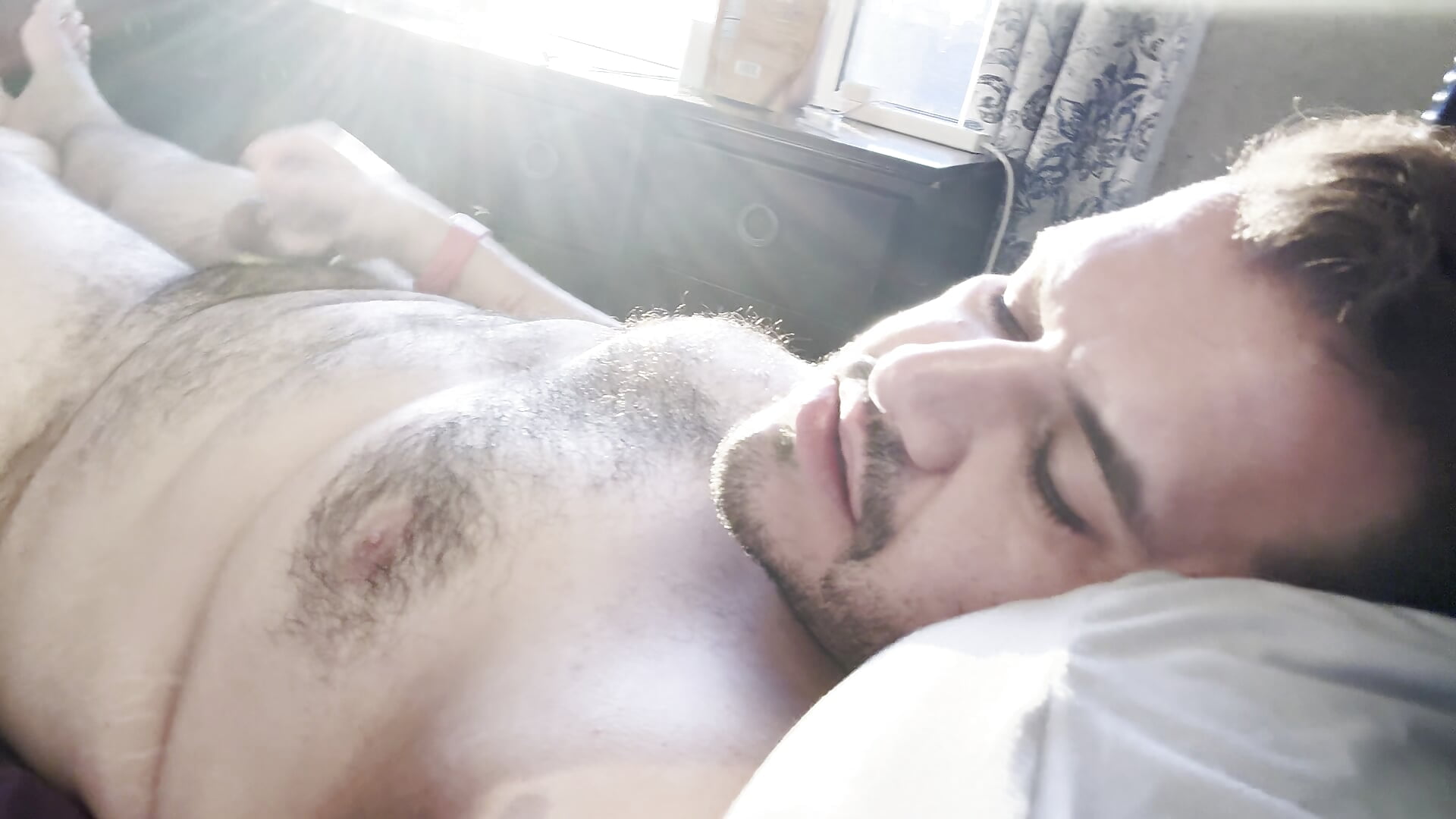 Rise and shine and smoke - video by bearcloudcomputa cam model