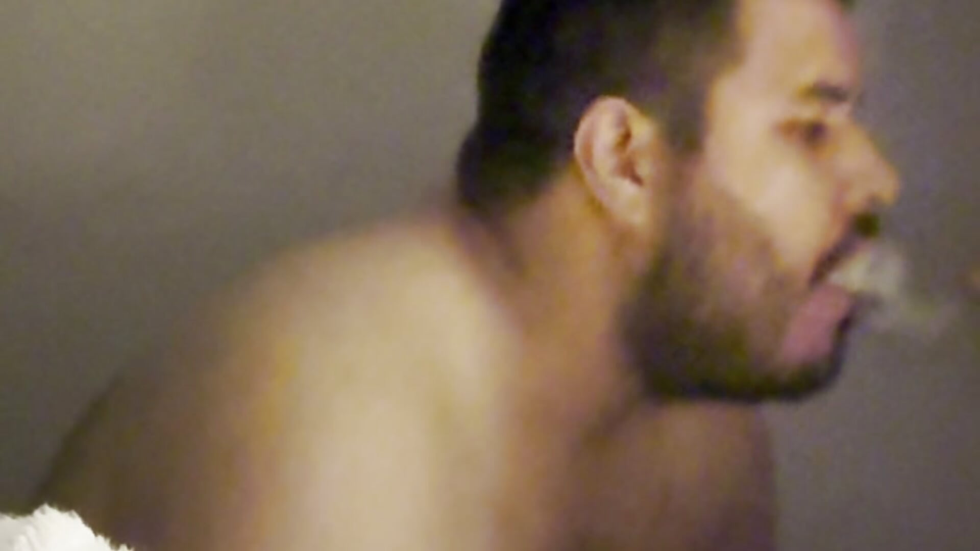 Barcelona's guy cock cums heavily on my mouth - відео від вебкаммоделі bearcloudcomputa