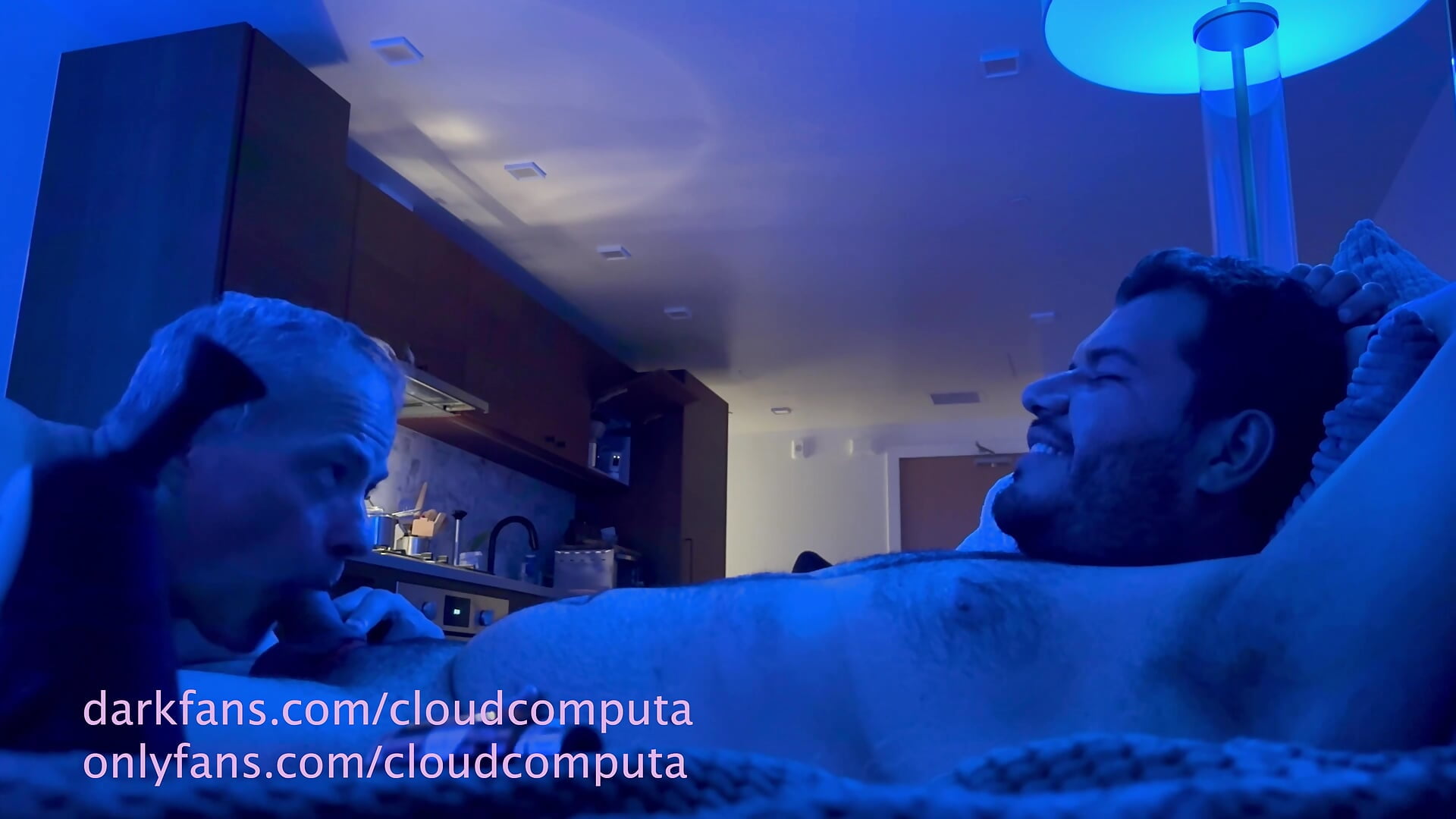 GeTTing sucked while I take a hiT - video by bearcloudcomputa cam model