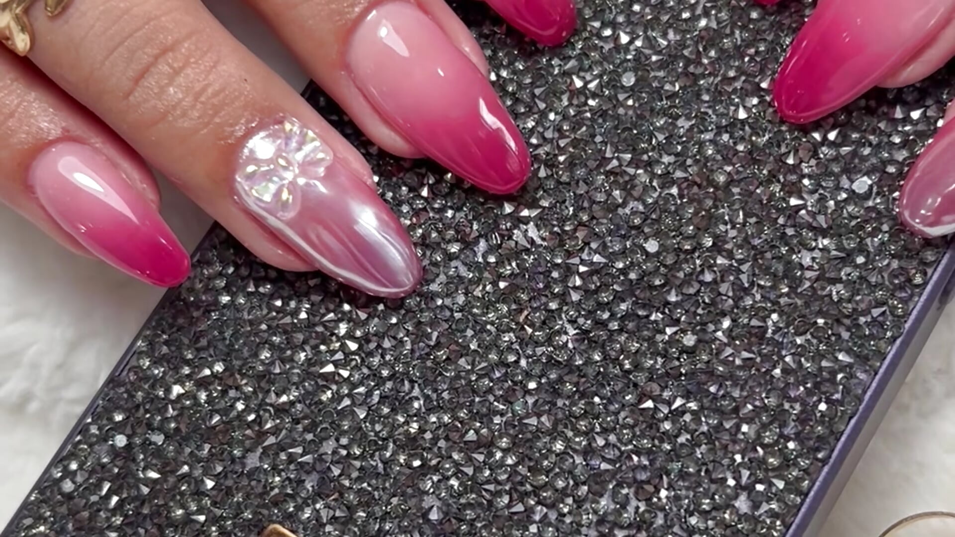 My new NAILS💅💅 - วิดีโอโดย adhara_hotter โมเดลแคม