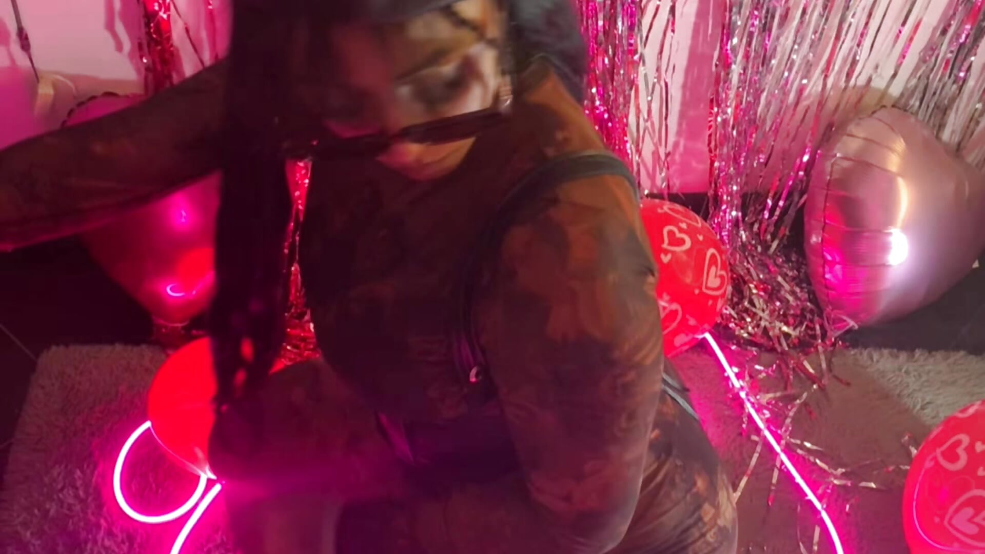 Hey - video di devi_black13_ modella di cam