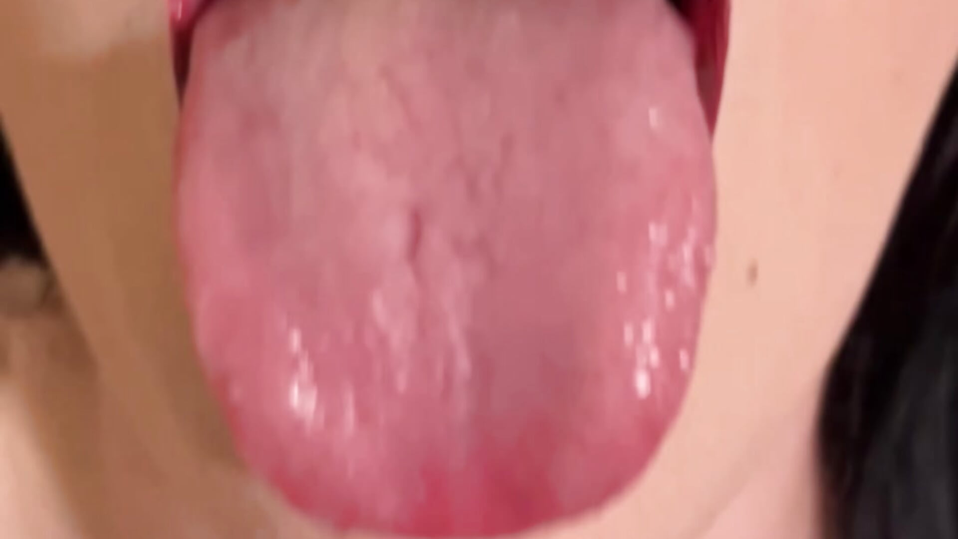 TEASER - Hooter's Waitress Gives You The Strap! - vídeo de TheGothMilf modelo de câmara