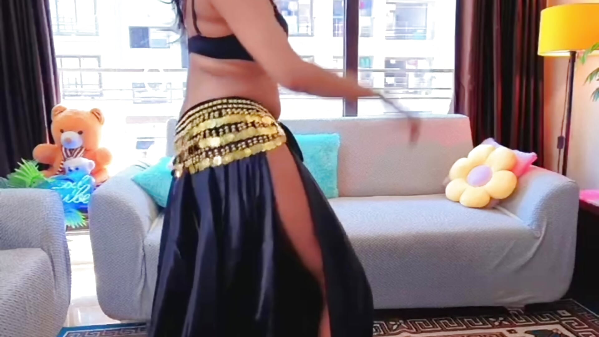 Belly dance