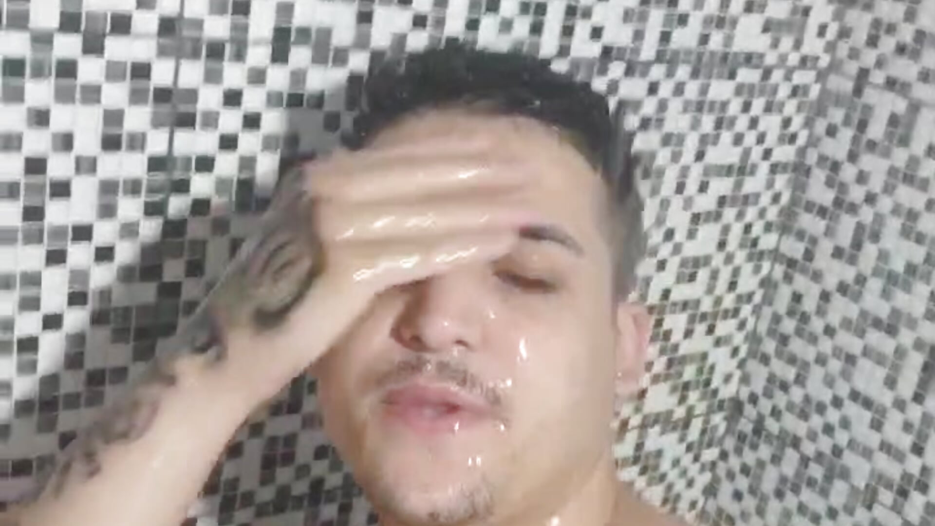 811885cc-75e3-4748-82d4-21384d043e2d-1_all_121 - video by VibratedPoaching cam model