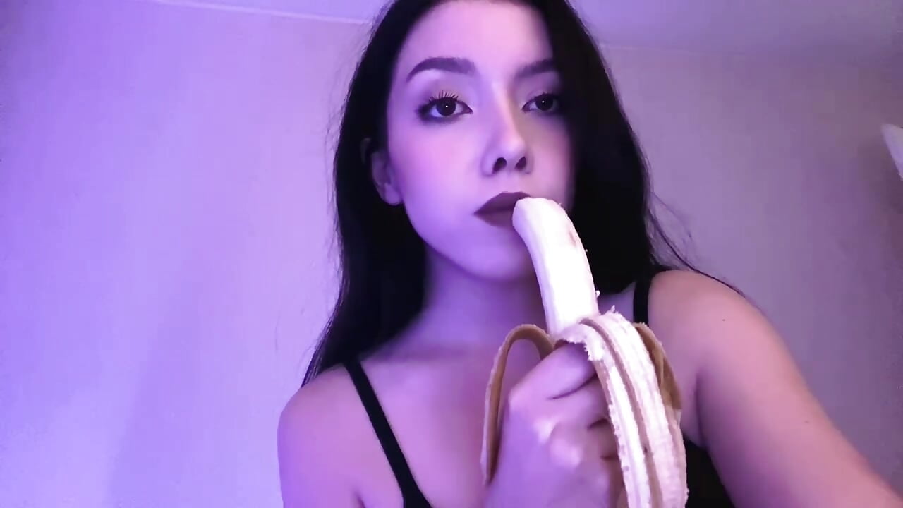 Imagine that I'm doing this with your banana hehe