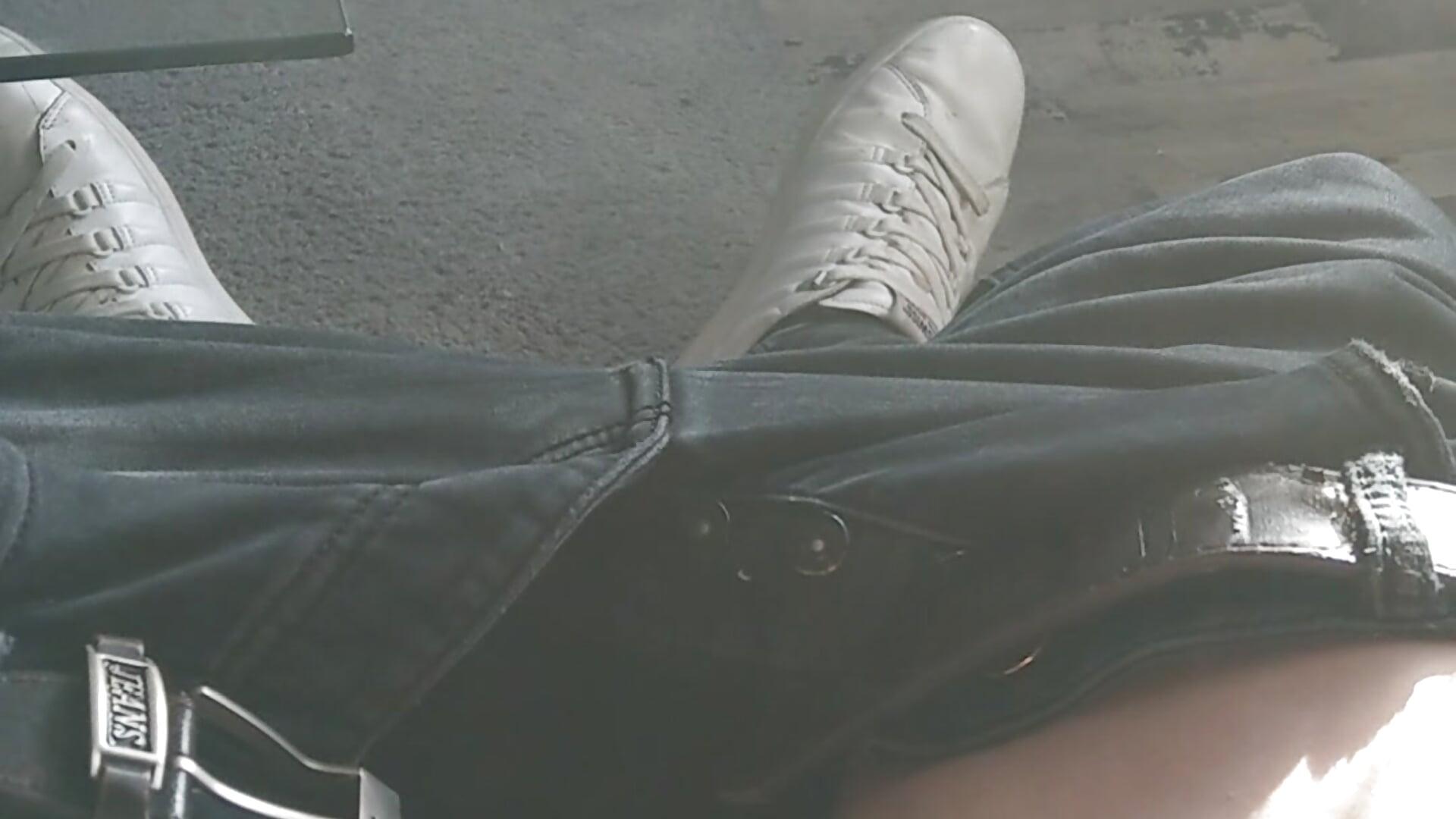 a86cea4b-6f11-4903-81fc-3c69dc9d4932-1_all_332 - video by hotbi1981 cam model