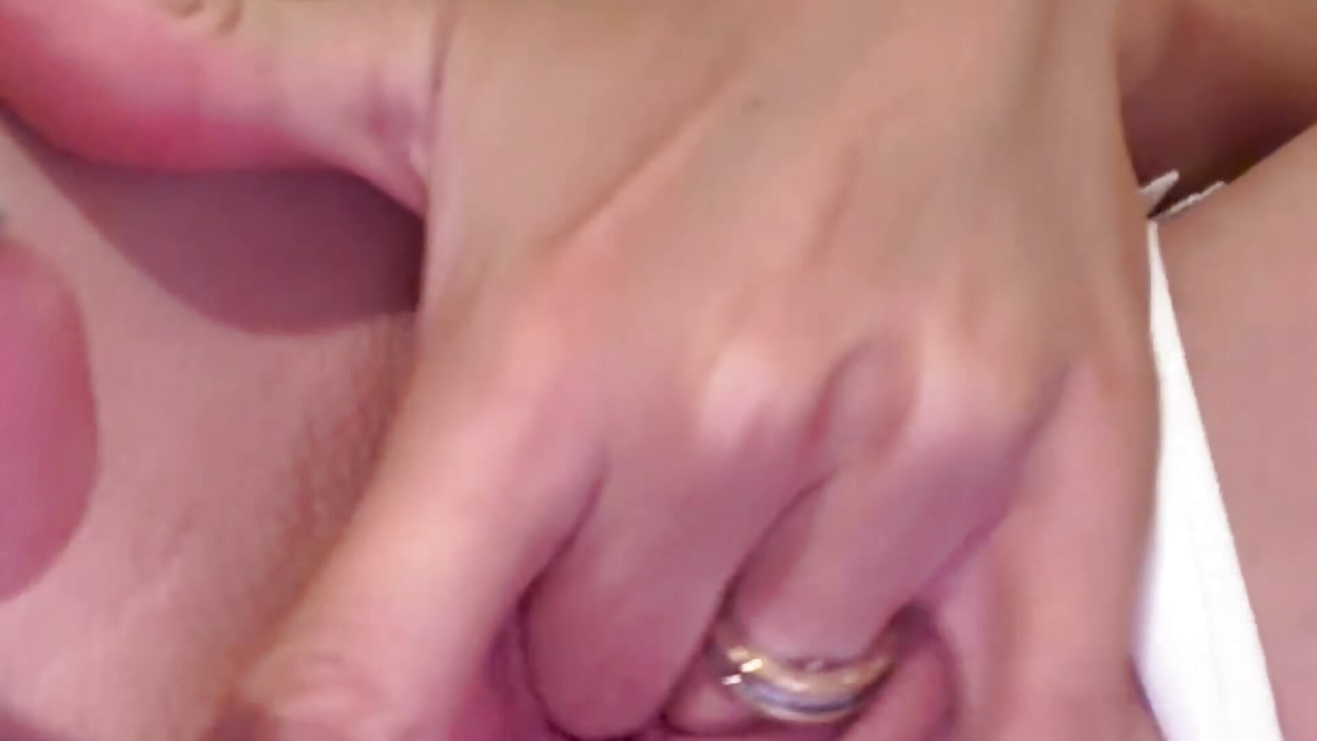 MINI VIDÉO - DOUBLE PENETRATION DOIGTS 😈