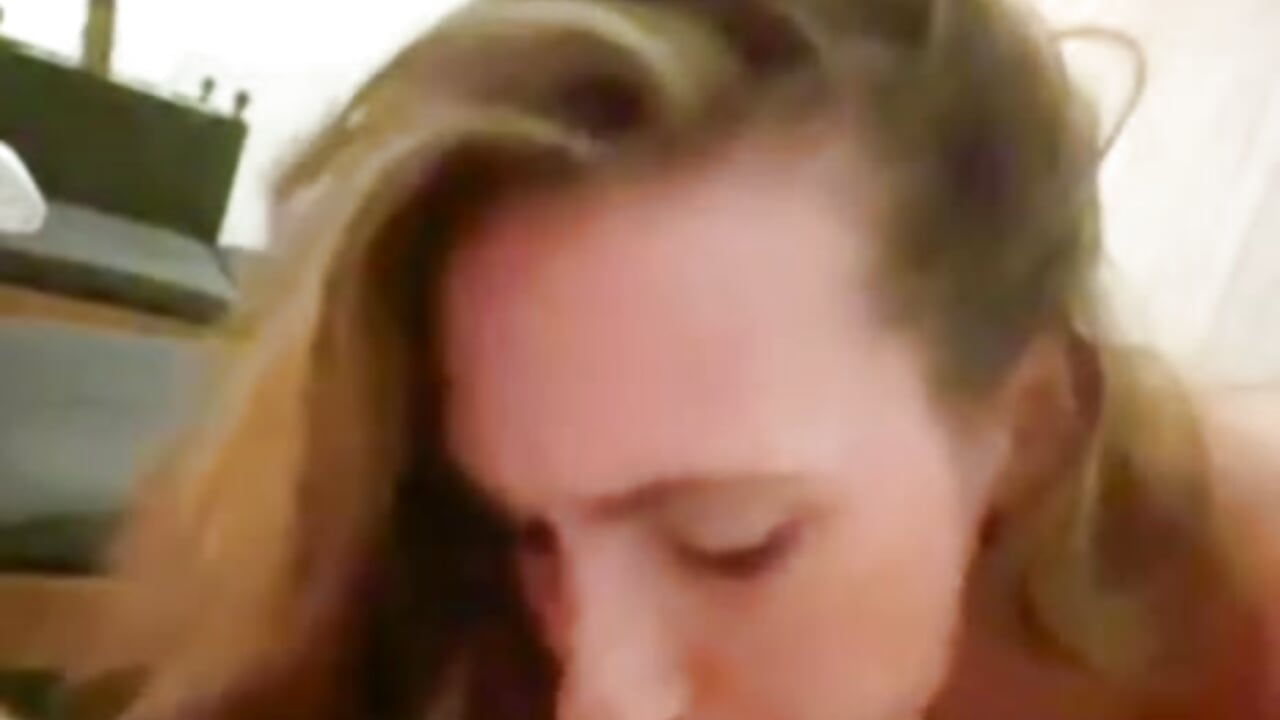 DUO - Baise au spa public - vidéo du modèle de showcams lola_tentatiion