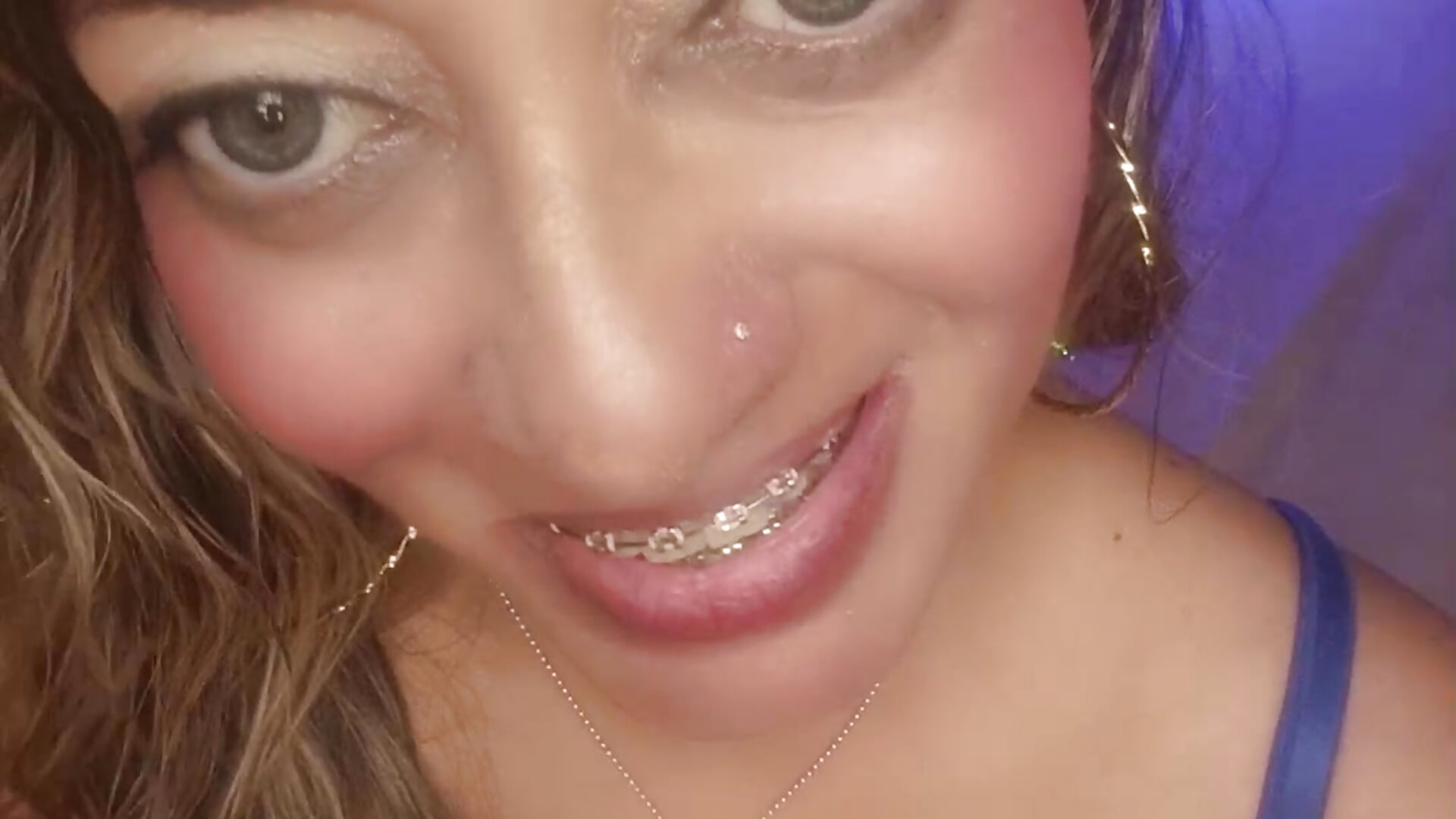 Dispuesta a complacer tus deseos😈 - video av emma_collson cam-modell