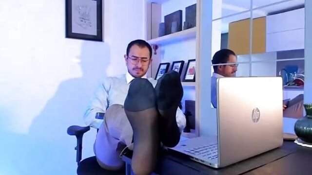 FREE Close Up View of My HOT Socks with HOT Voice - pablo-rincon95 adlı kamera modelinin videosu