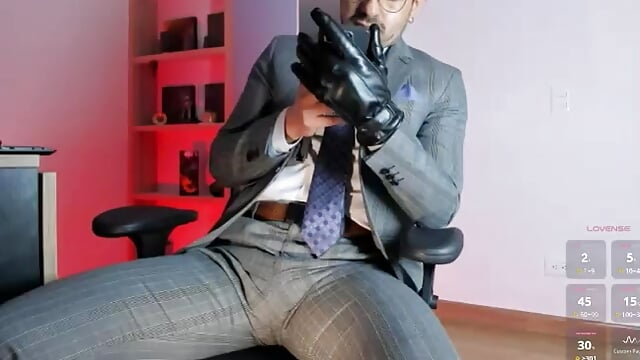 FREE Leather Glove Strokes and Suit Pants - clip cu pablo-rincon95 model videochat