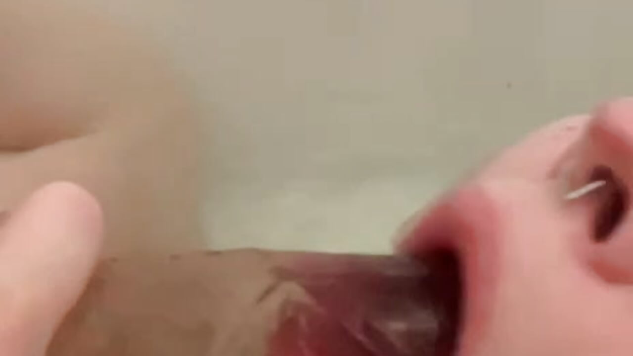 BLOWJOB UNDER WATER PART 2