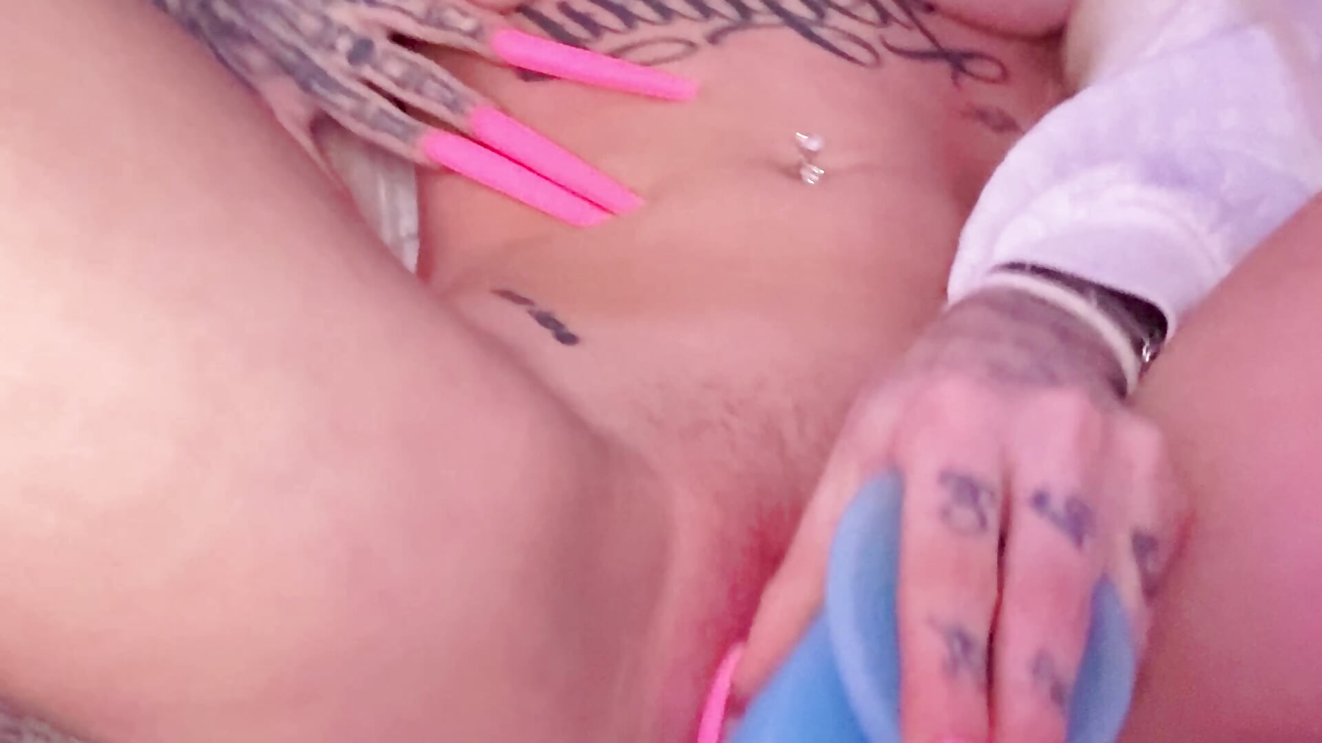 Squirt Dildo Vibrator - วิดีโอโดย jazzy-bee โมเดลแคม