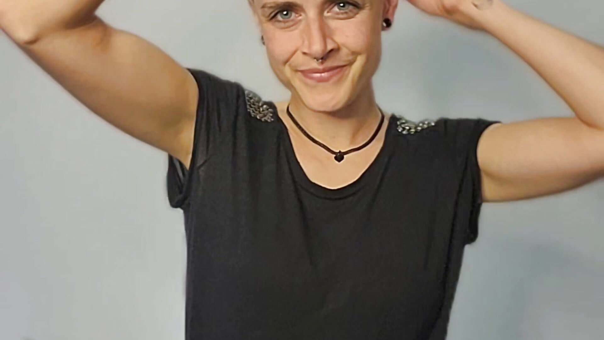 Oh ganz vergessen 🙈 was sagt ihr zu meiner neuen Frisur? 🥰 - video by JanyXclusive cam model