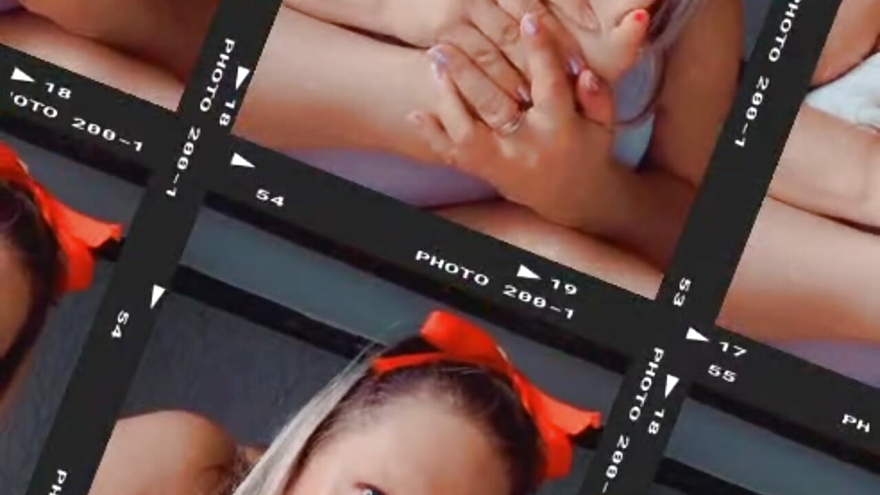 Toe Sucking - video by British_Bella cam model