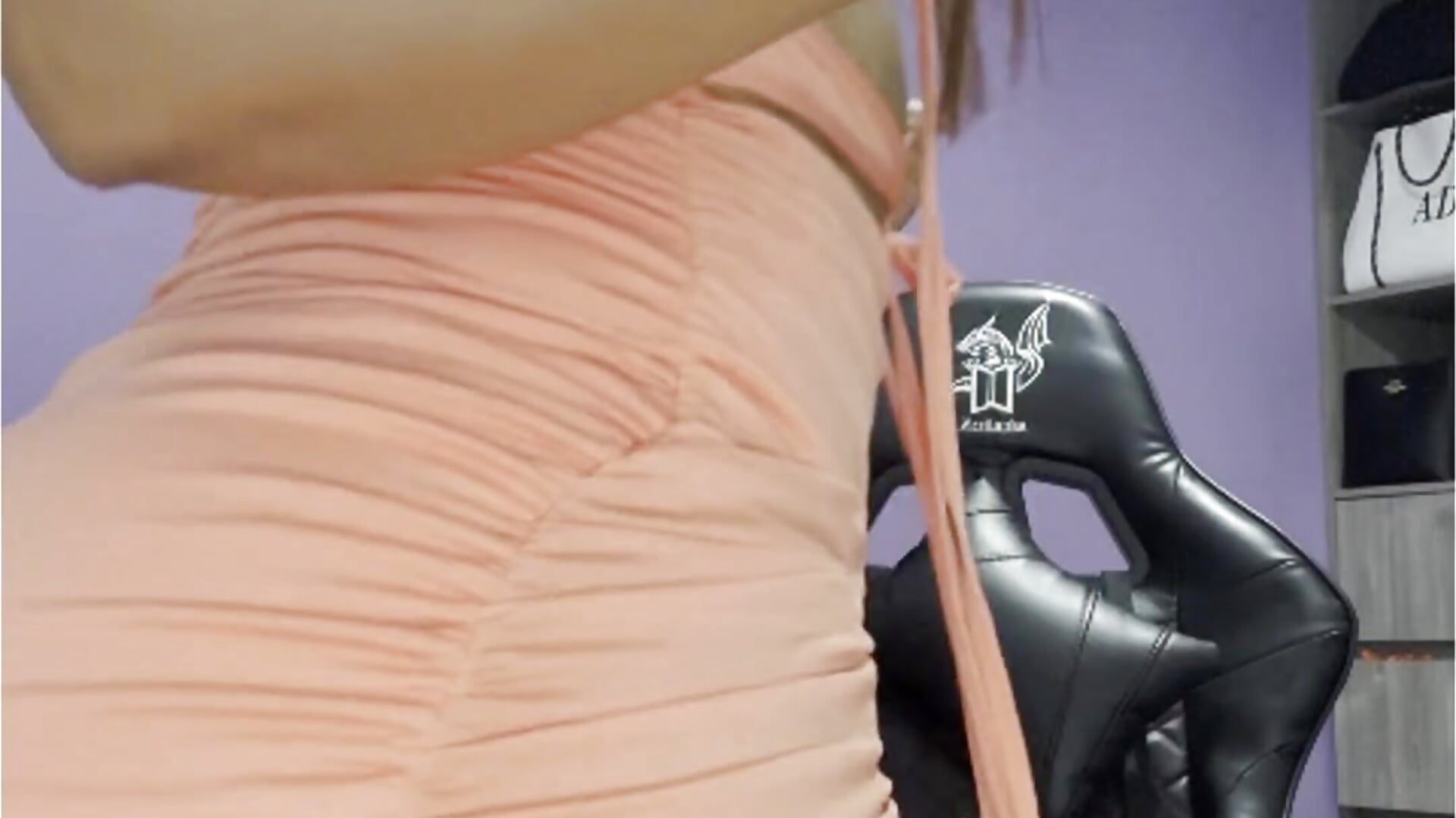 Twerking - วิดีโอโดย boomsar01 โมเดลแคม