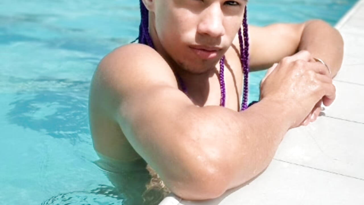 🌺 I am like an exotic flower, ready for each petal to explore ... 💦 - video by Erick_Zhimerman cam model